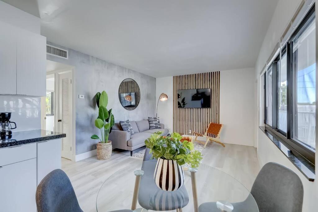 פורט לודרדייל Chic Retreat: 2Br Apartment! מראה חיצוני תמונה
